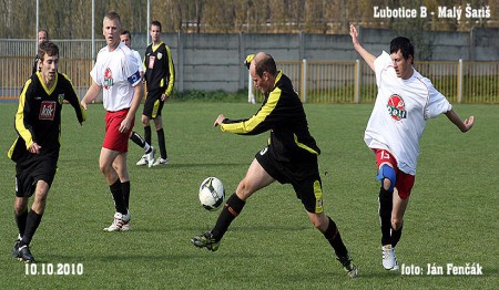 ZÁPAS 25. KOLA III.A triedy: TJ Šľachtiteľ Malý Šariš - TJ Sokol Ľubotice B 2:2 (0:1)